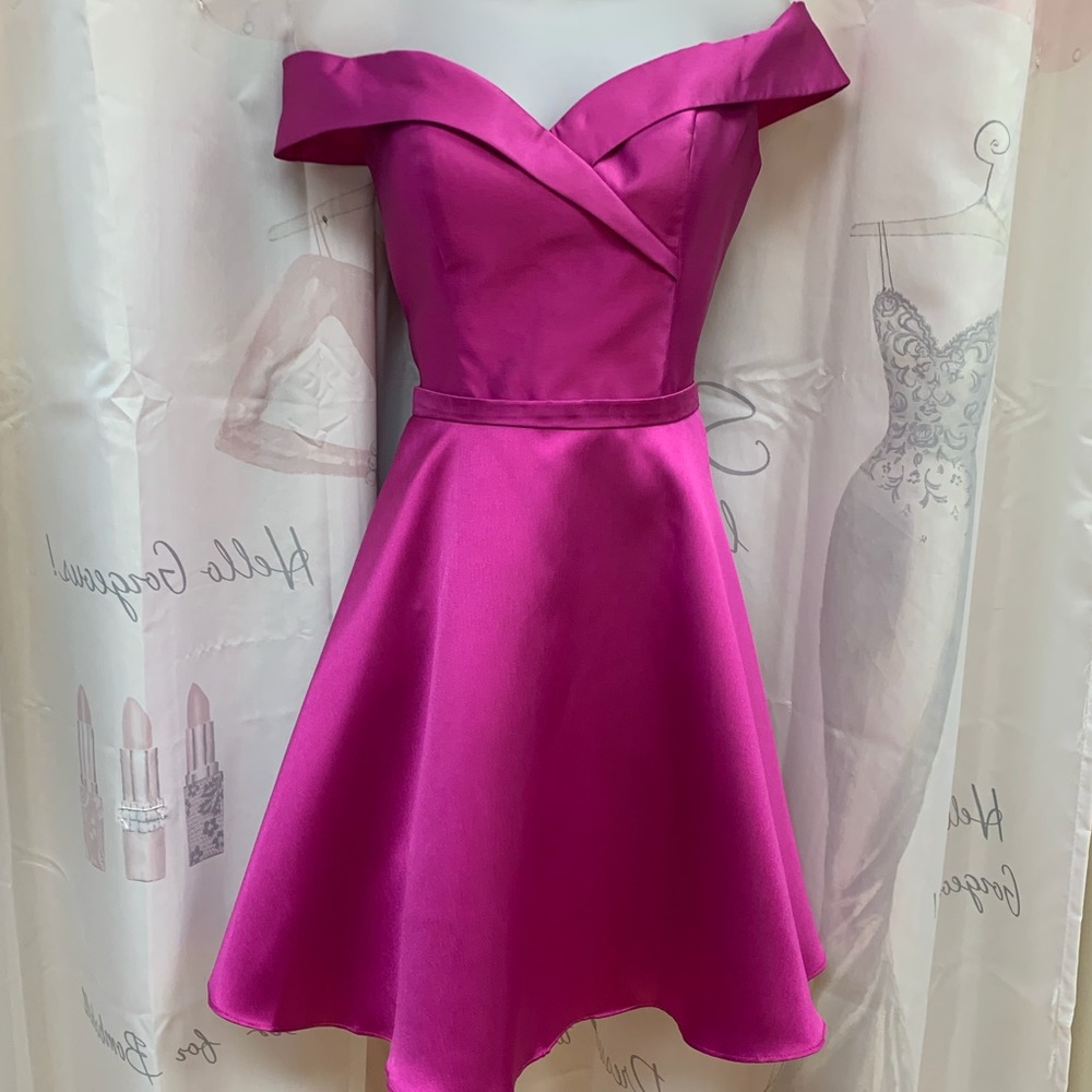 Alyce Paris pink off shoulder short dress size 8